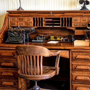 How Forex Traded Before the Internet: From Gold Standard to Voice Brokers — Photo by Ray Shrewsberry on Unsplash